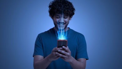 How Multi-Network eSIM Improve Signal Strength